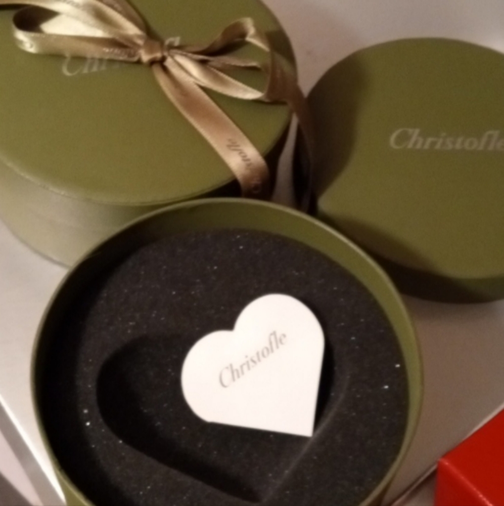 Christofle Crystal Heart Paper Weight - Picture 7 of 7